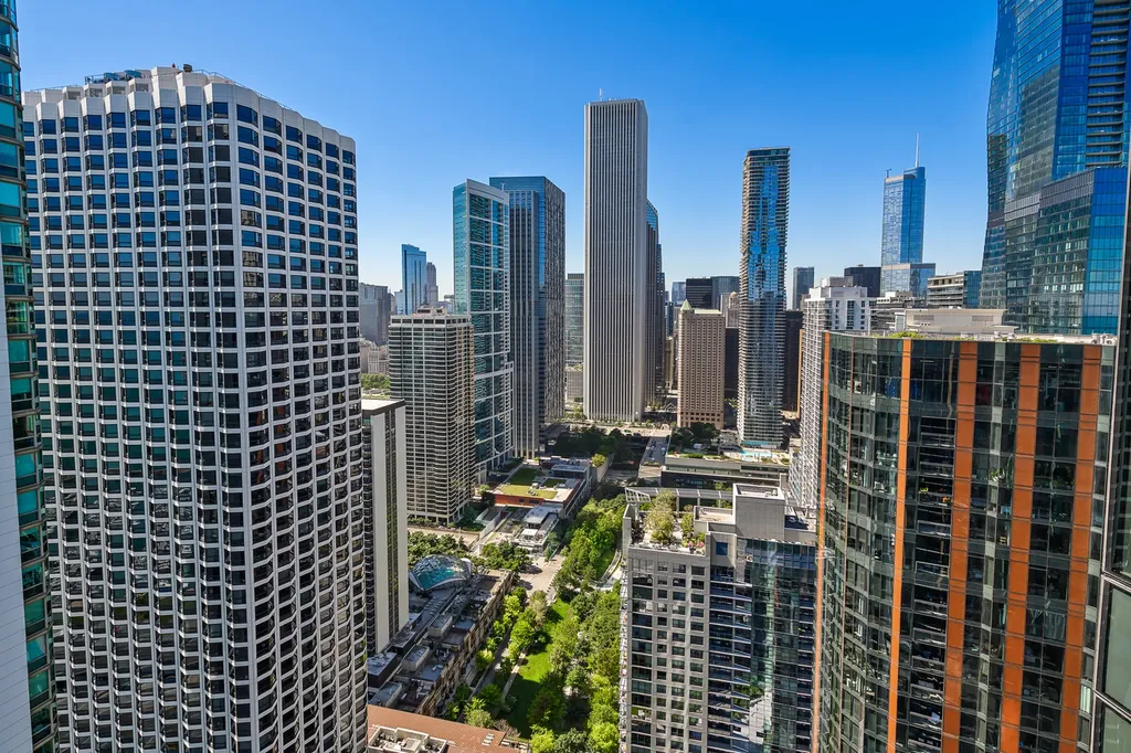 211 North Harbor Drive Chicago IL 60601