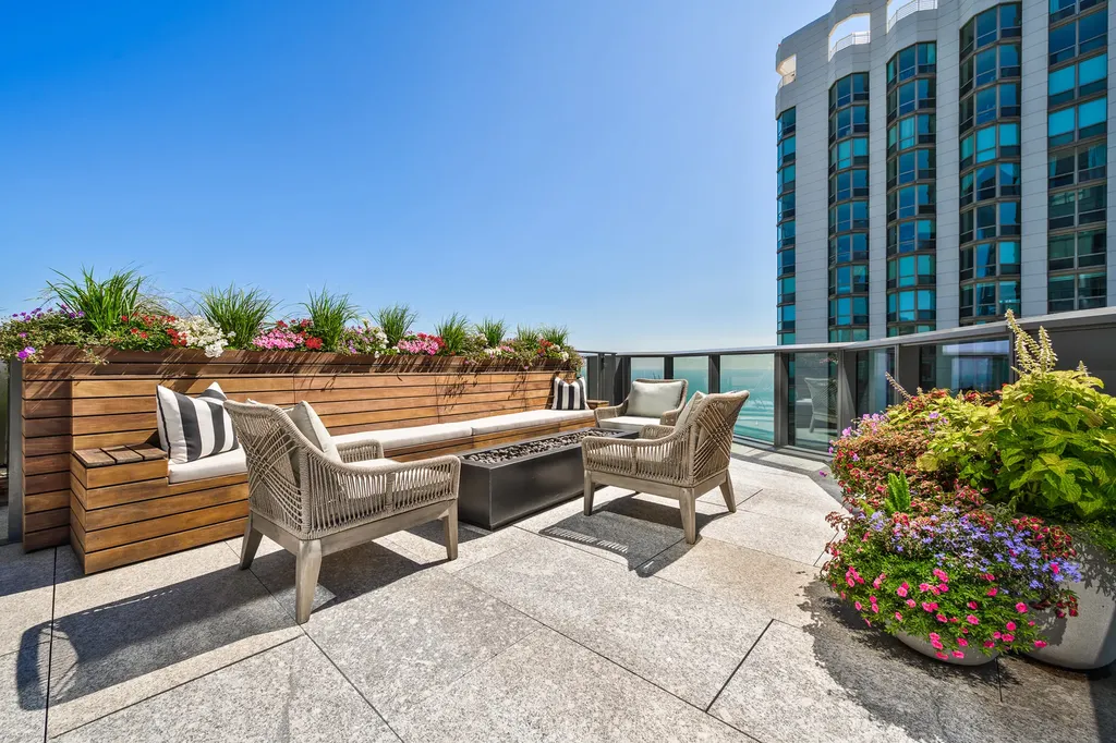 211 North Harbor Drive Chicago IL 60601
