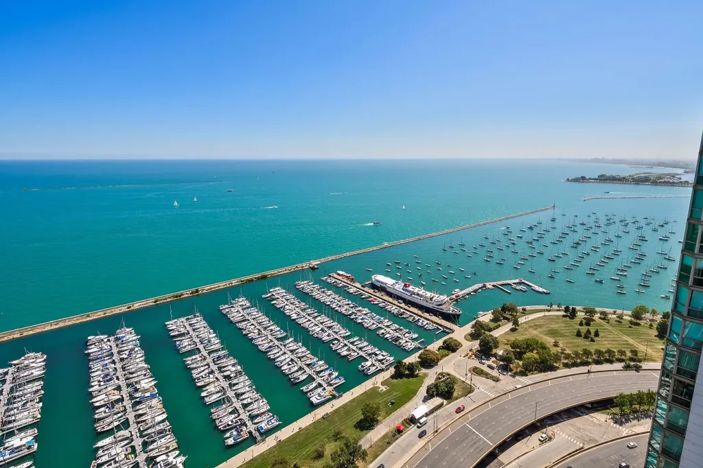 211 North Harbor Drive Chicago IL 60601