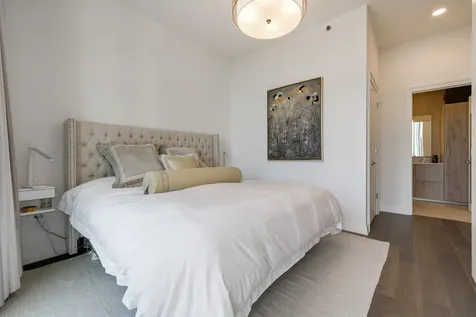 211 North Harbor Drive Chicago IL 60601