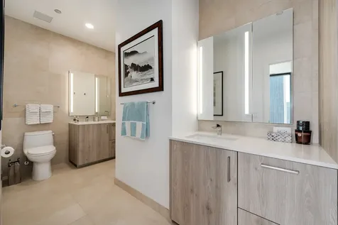 211 North Harbor Drive Chicago IL 60601