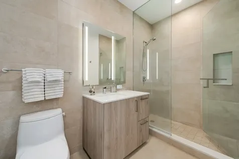 211 North Harbor Drive Chicago IL 60601