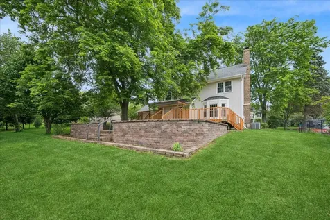 1335 Gaslight Drive Algonquin IL 60102