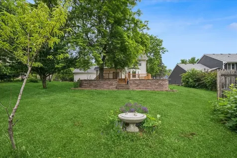 1335 Gaslight Drive Algonquin IL 60102