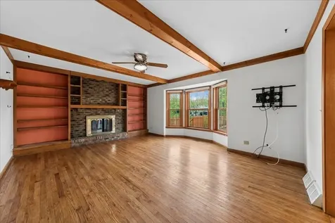1335 Gaslight Drive Algonquin IL 60102
