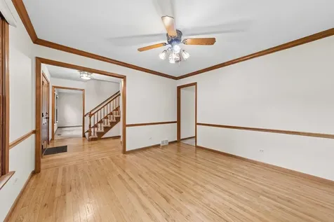 1335 Gaslight Drive Algonquin IL 60102