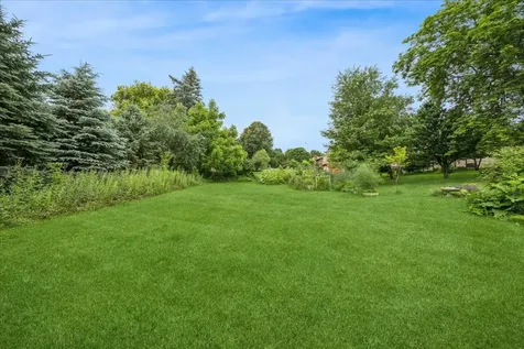 1335 Gaslight Drive Algonquin IL 60102