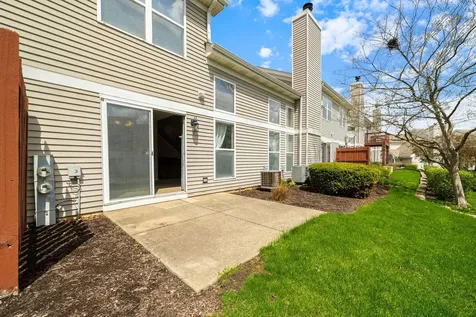 2067 Peach Tree Lane Algonquin IL 60102