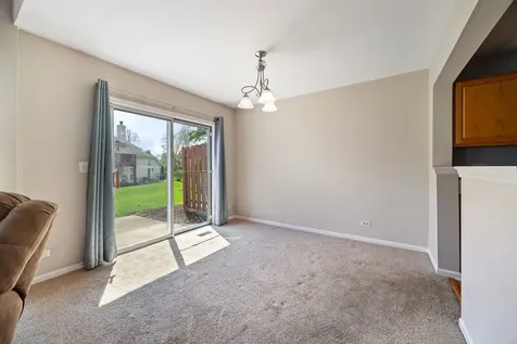 2067 Peach Tree Lane Algonquin IL 60102