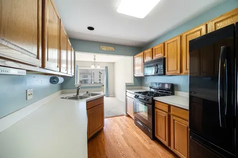 2067 Peach Tree Lane Algonquin IL 60102
