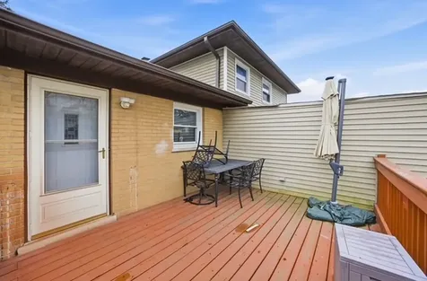 214 North Pleasant Drive Glenwood IL 60425