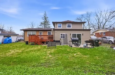 214 North Pleasant Drive Glenwood IL 60425