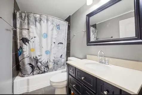 214 North Pleasant Drive Glenwood IL 60425