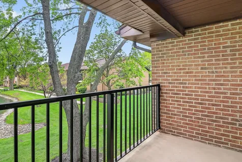 8212 Anchor Drive Woodridge IL 60517