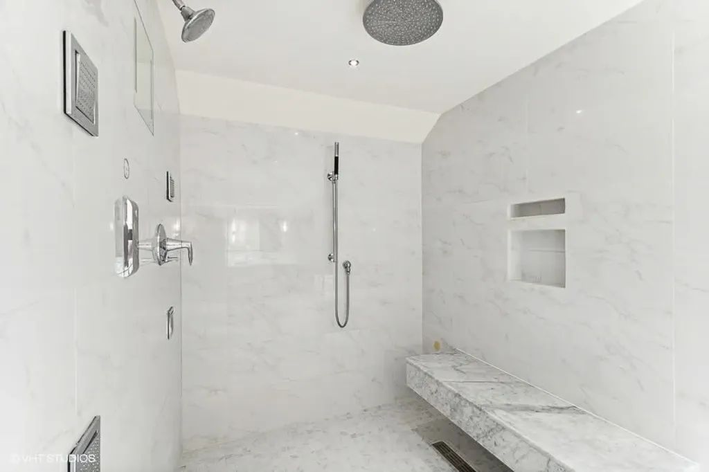 3931 Walnut Court Rolling Meadows IL 60008