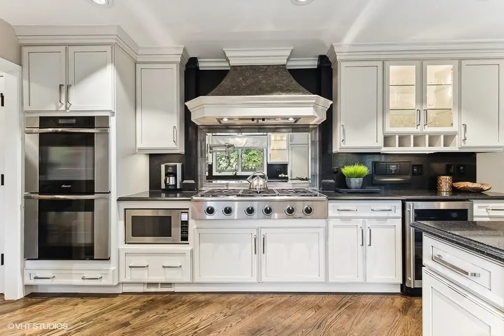 3931 Walnut Court Rolling Meadows IL 60008
