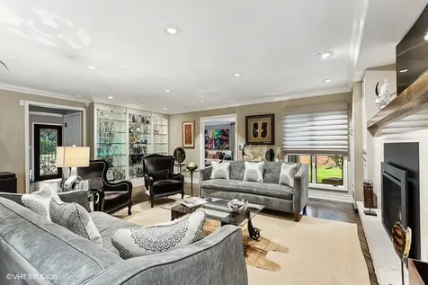 3931 Walnut Court Rolling Meadows IL 60008