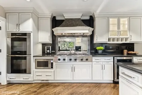 3931 Walnut Court Rolling Meadows IL 60008
