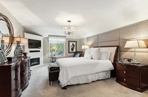 3931 Walnut Court Rolling Meadows IL 60008
