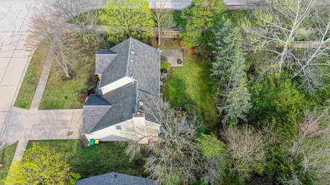 3 Chestnut Terrace Buffalo Grove IL 60089
