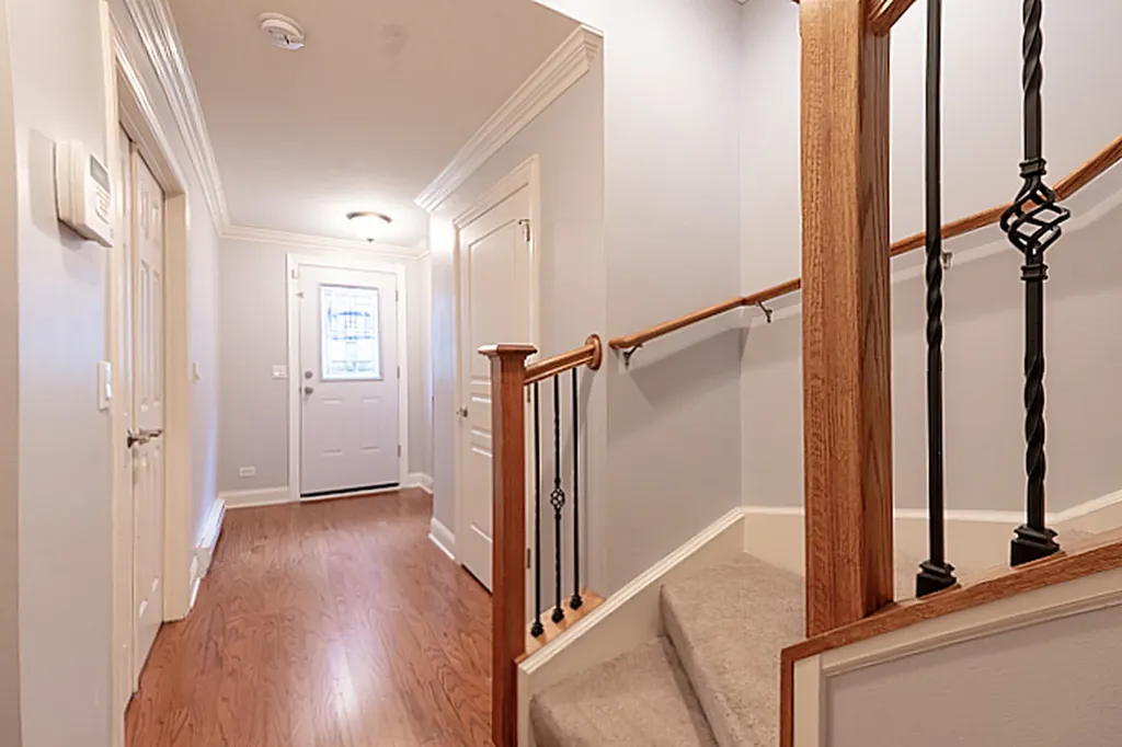 955 West 37th Street Chicago IL 60609