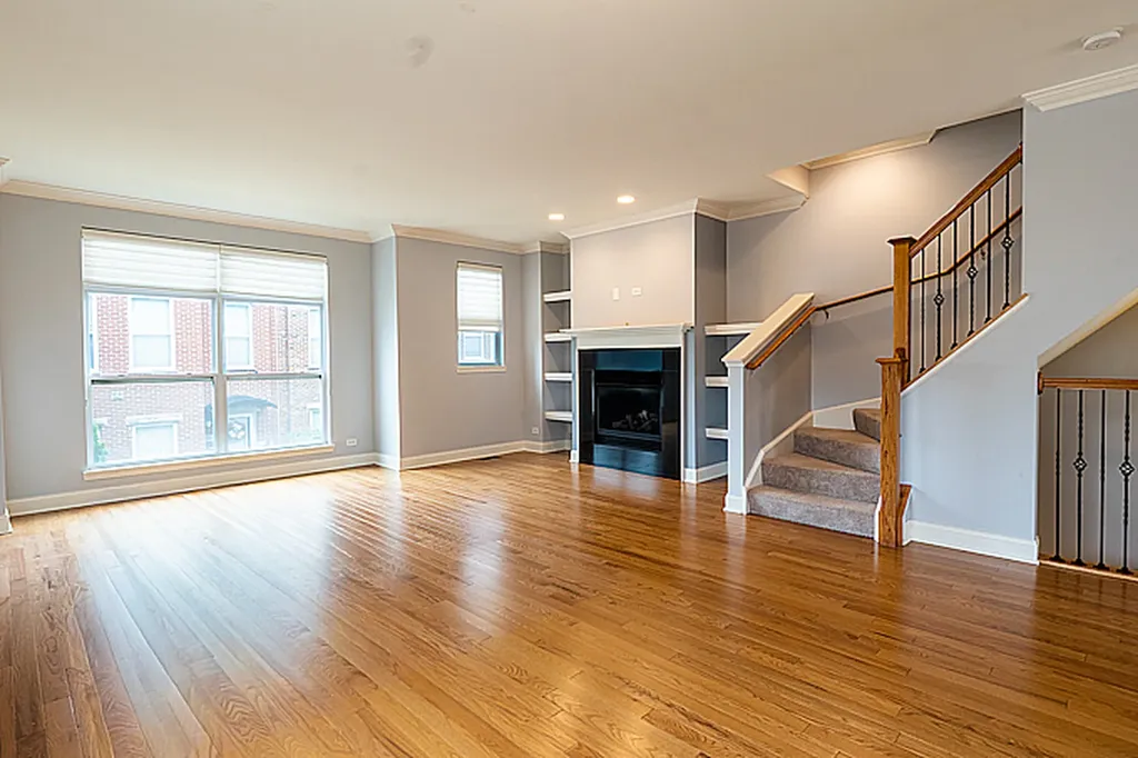 955 West 37th Street Chicago IL 60609