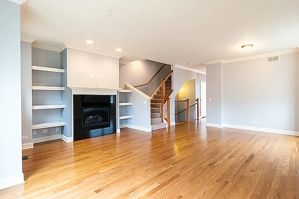 955 West 37th Street Chicago IL 60609