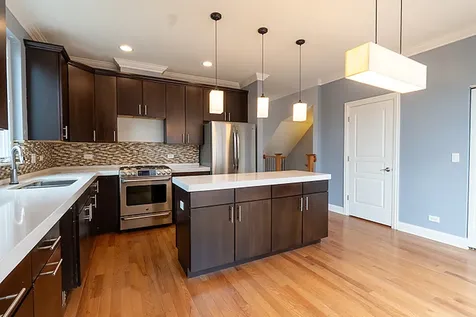955 West 37th Street Chicago IL 60609