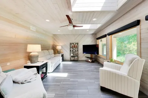 25291 North Saint Marys Road Libertyville IL 60048