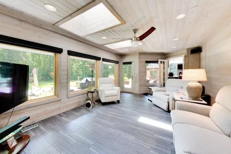 25291 North Saint Marys Road Libertyville IL 60048
