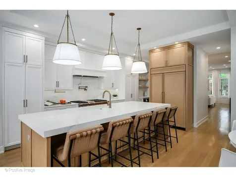 1845 West Wellington Avenue Chicago IL 60657