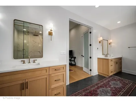 1845 West Wellington Avenue Chicago IL 60657
