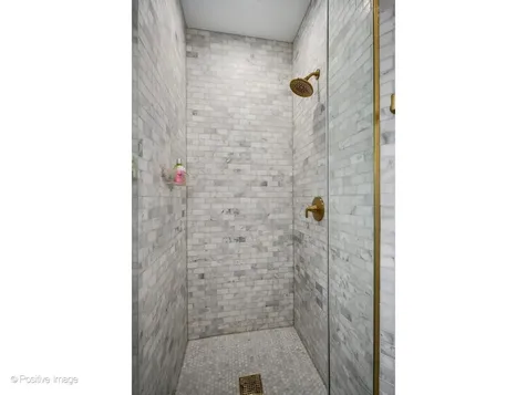 1845 West Wellington Avenue Chicago IL 60657