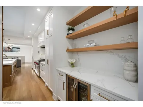 1845 West Wellington Avenue Chicago IL 60657
