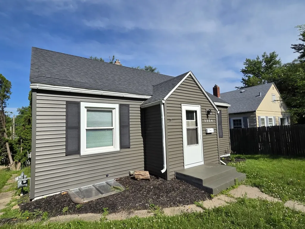 3304 12TH Street Rock Island IL 61201