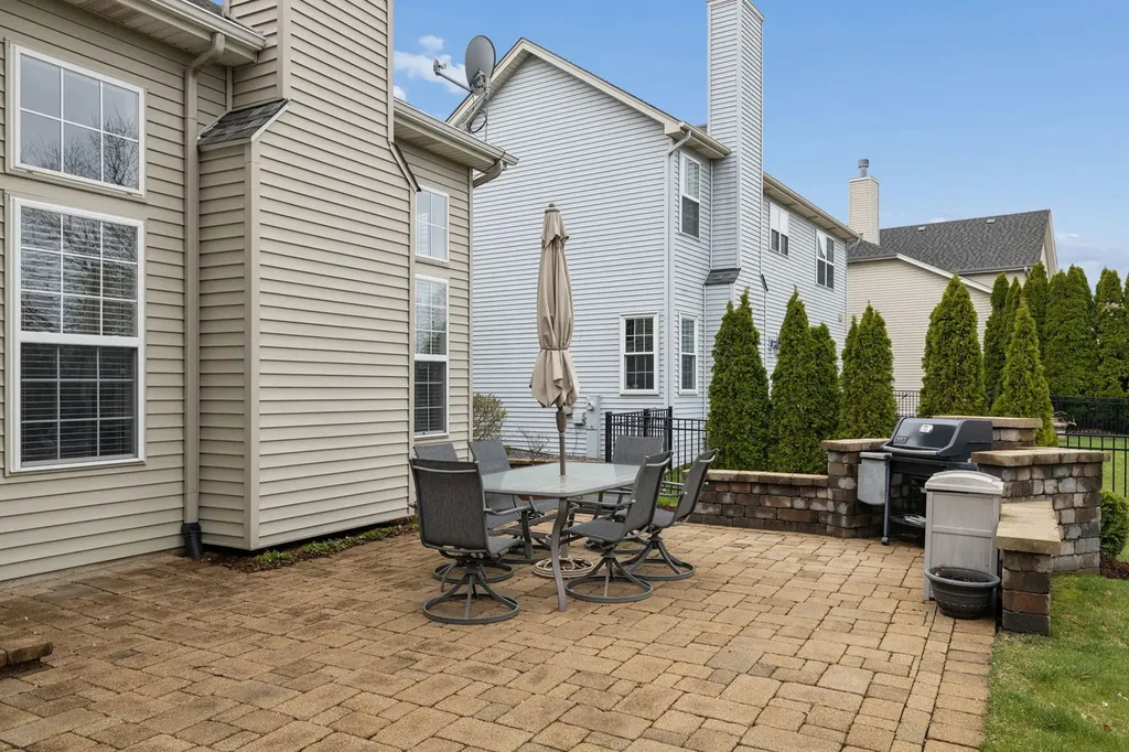 26404 West Red Apple Road Plainfield IL 60585