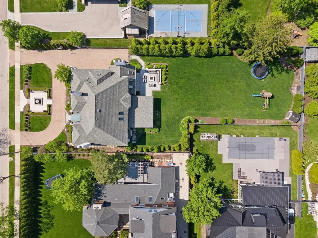 21 East 8th Street Hinsdale IL 60521