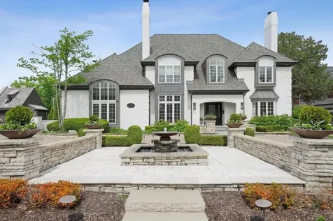 21 East 8th Street Hinsdale IL 60521
