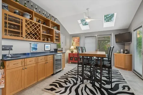 500 Parkview Place Burr Ridge IL 60527