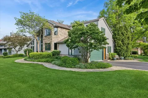 500 Parkview Place Burr Ridge IL 60527