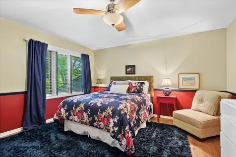 500 Parkview Place Burr Ridge IL 60527