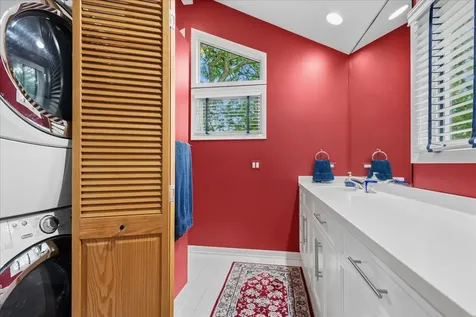 500 Parkview Place Burr Ridge IL 60527