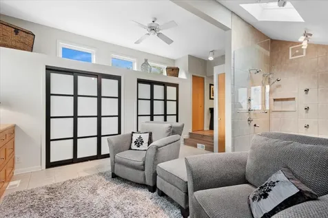 500 Parkview Place Burr Ridge IL 60527