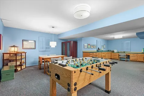 500 Parkview Place Burr Ridge IL 60527