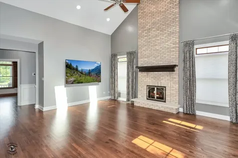 20687 Settlers Lane Frankfort IL 60423