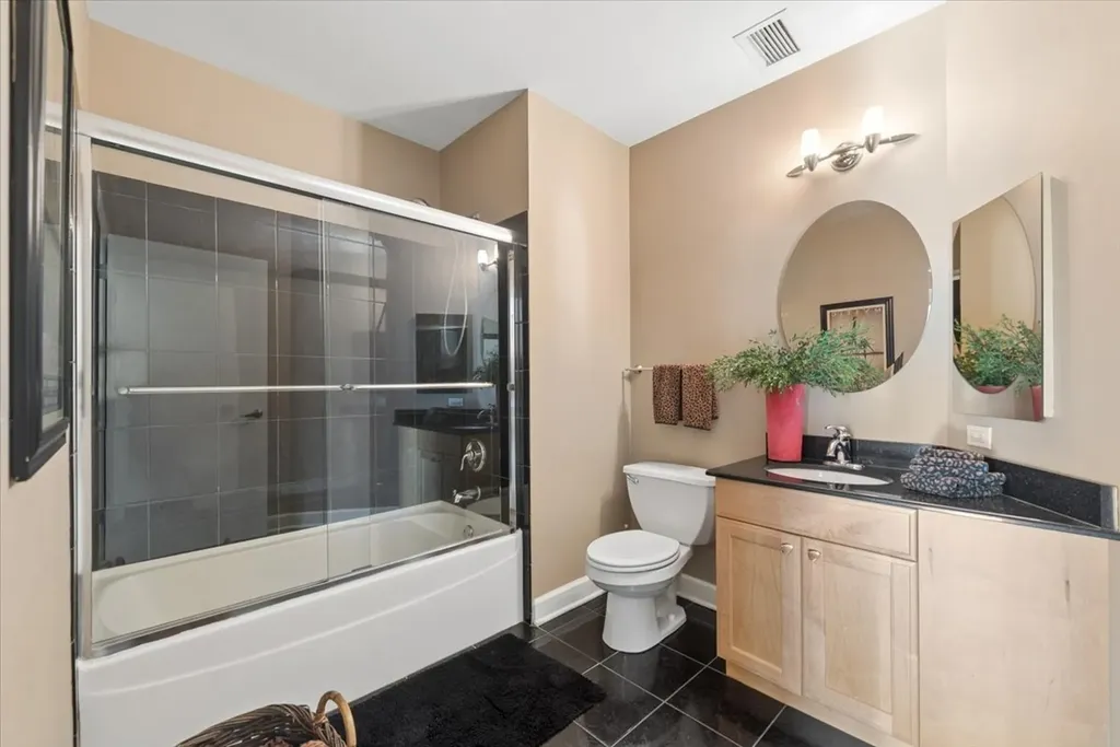 1335 South Prairie Avenue Chicago IL 60605