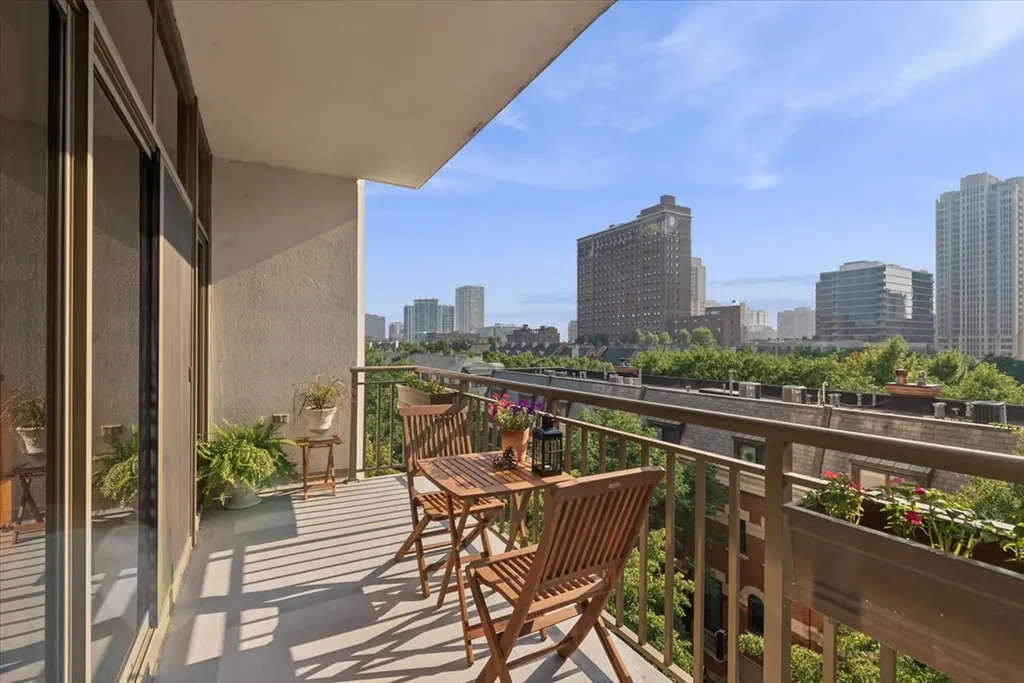 1335 South Prairie Avenue Chicago IL 60605