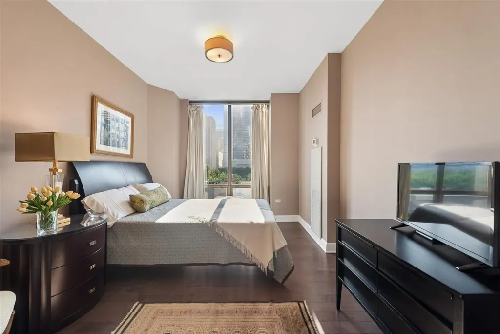 1335 South Prairie Avenue Chicago IL 60605