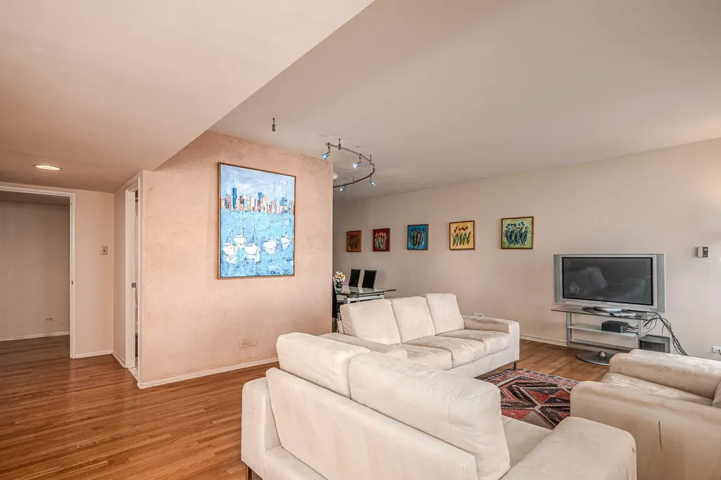 175 East Delaware Place Chicago IL 60611