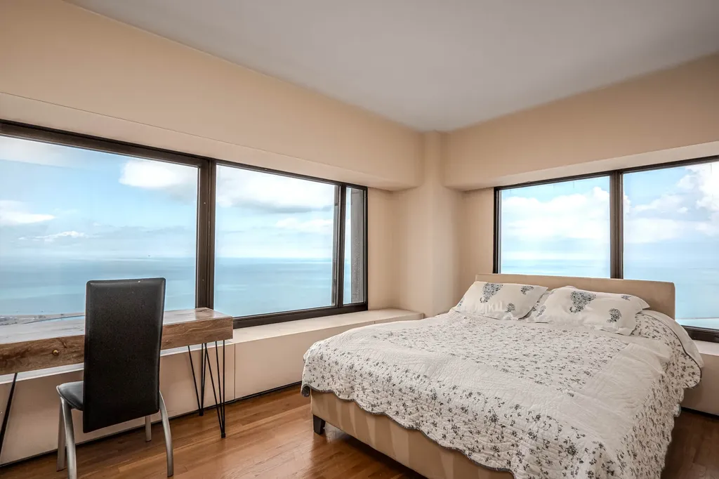 175 East Delaware Place Chicago IL 60611